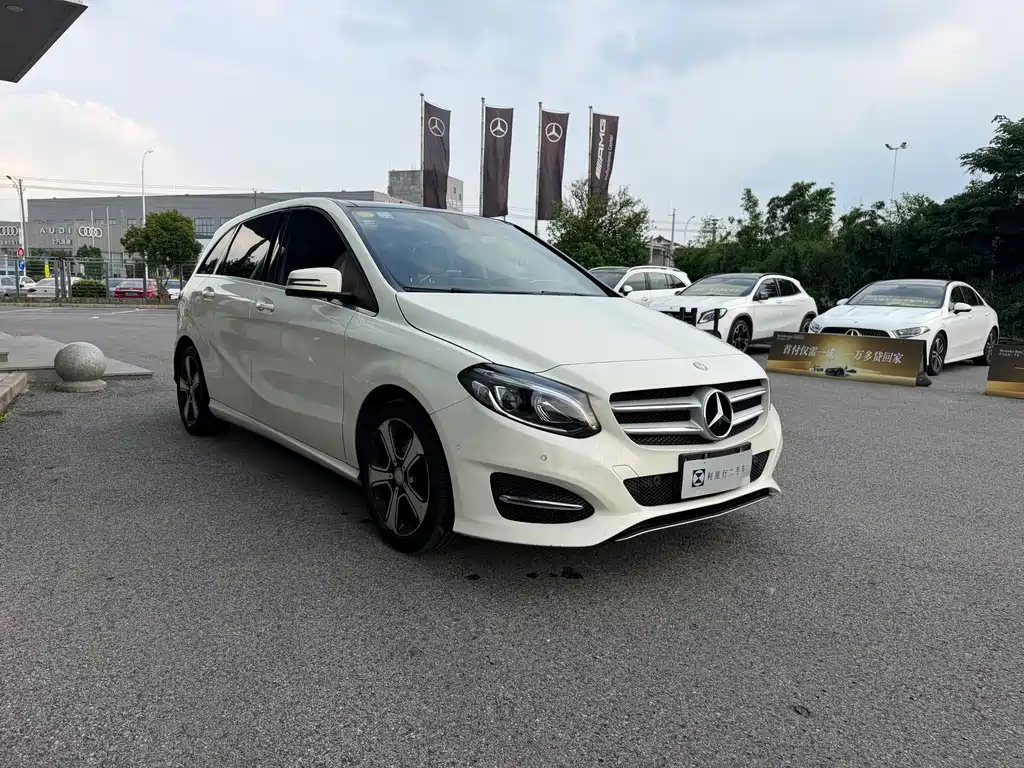 Mercedes-Benz B-Class 2016 — фото 3
