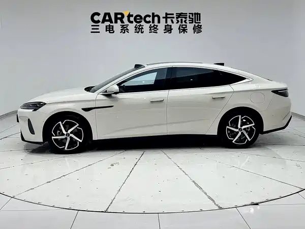 BYD Seal 07 DM-i 2025