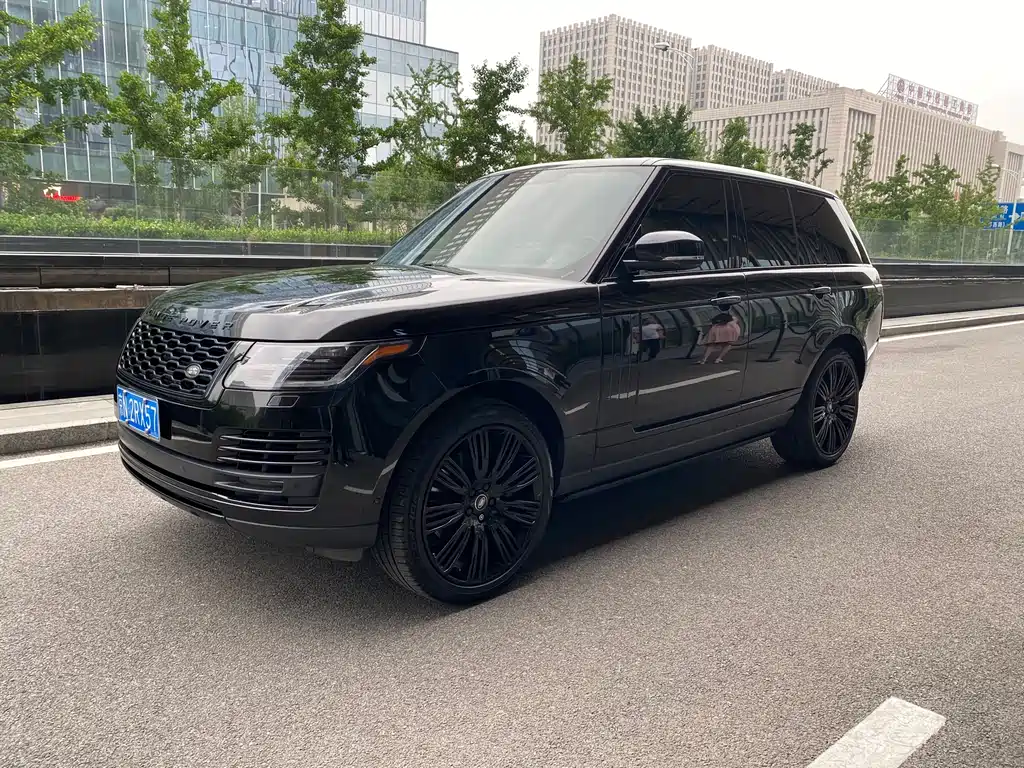 Land Rover Range Rover 2019 — фото 1