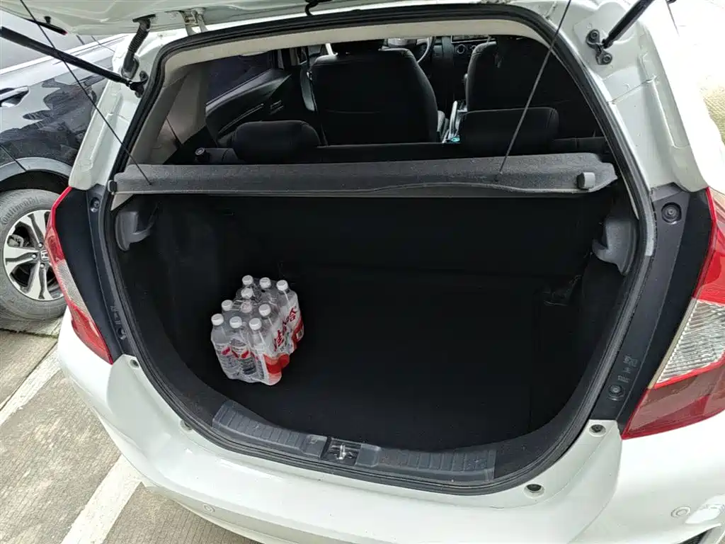 Honda Fit 2016 — фото 19