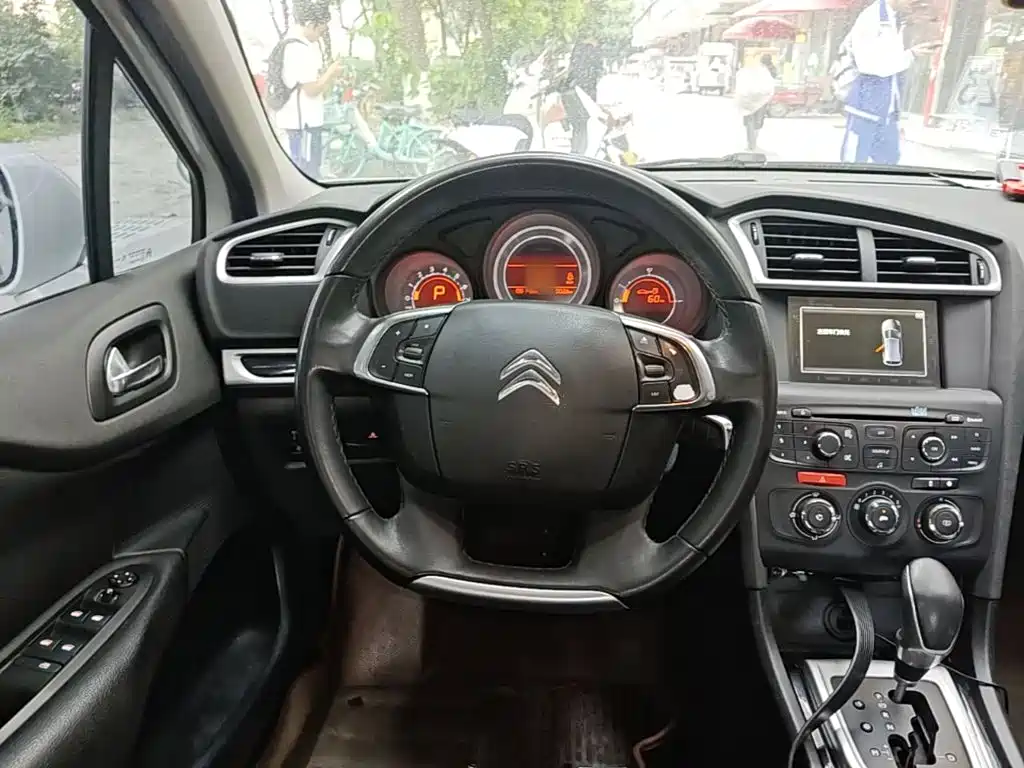 Citroen C4L 2015 — фото 11