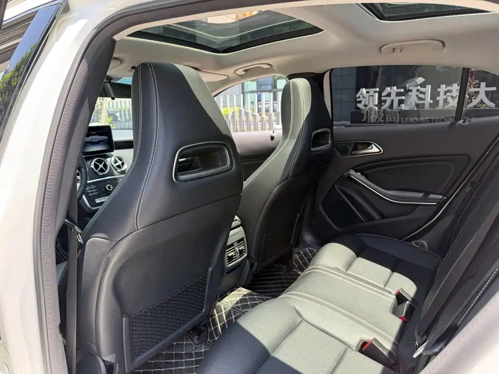 Mercedes-Benz GLA 2019 — фото 11