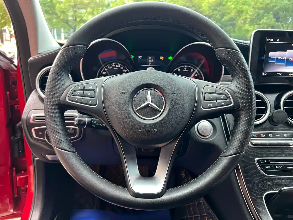 Mercedes-Benz C-Class 2018 — фото 29