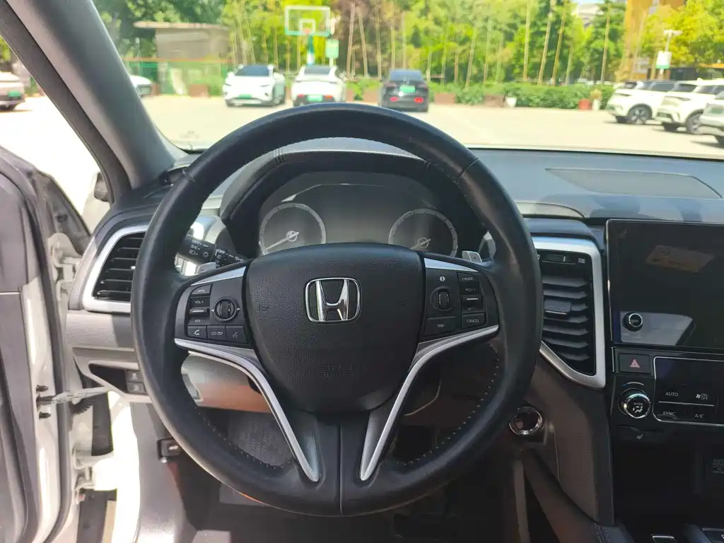 Honda UR-V 2018 — фото 8