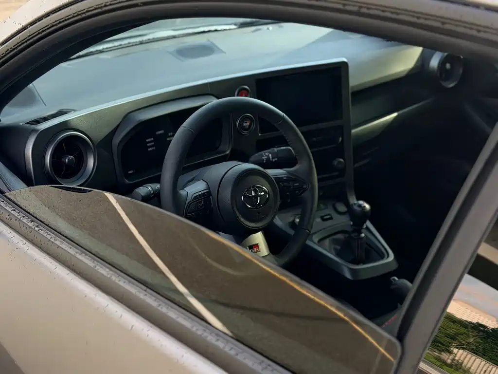 Toyota GR YARIS 2026 — фото 11