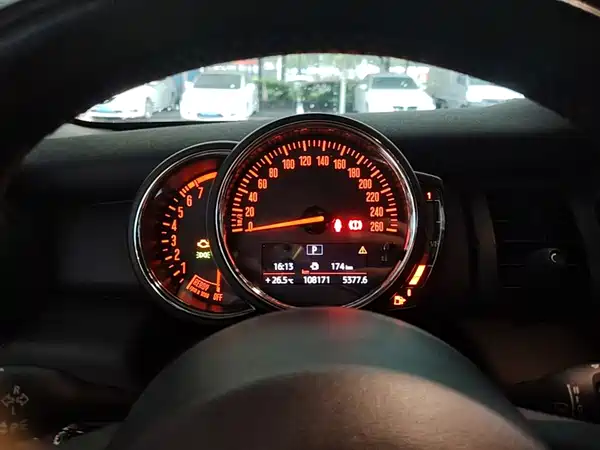 MINI 2018