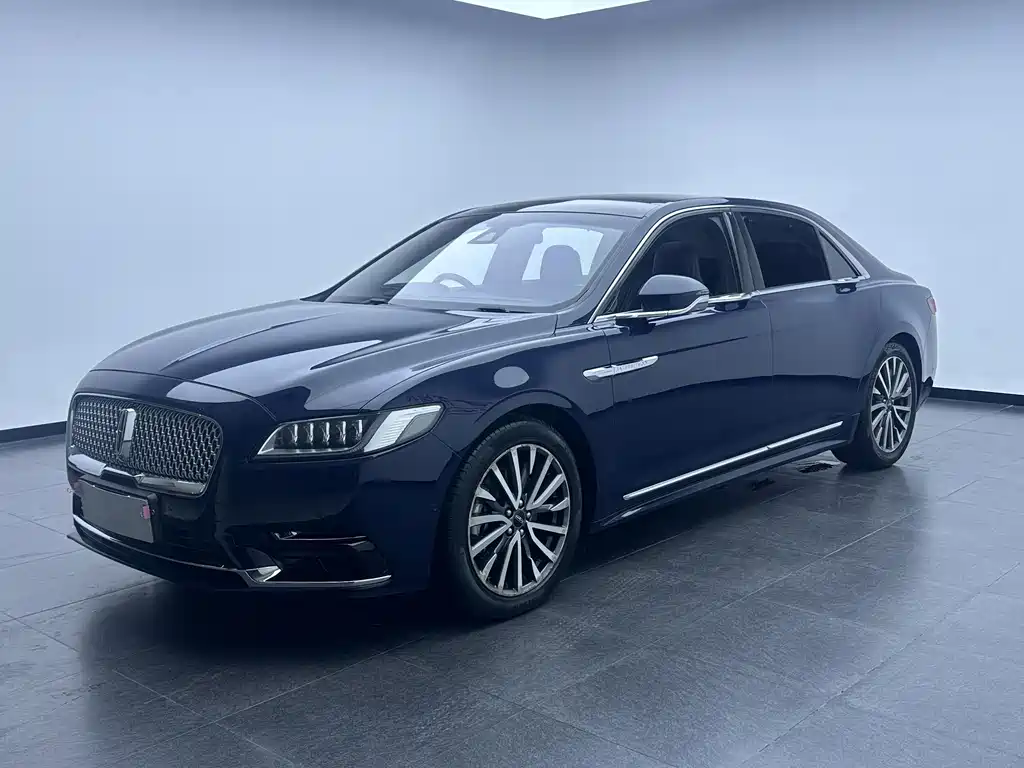 Lincoln Continental 2018 — фото 1