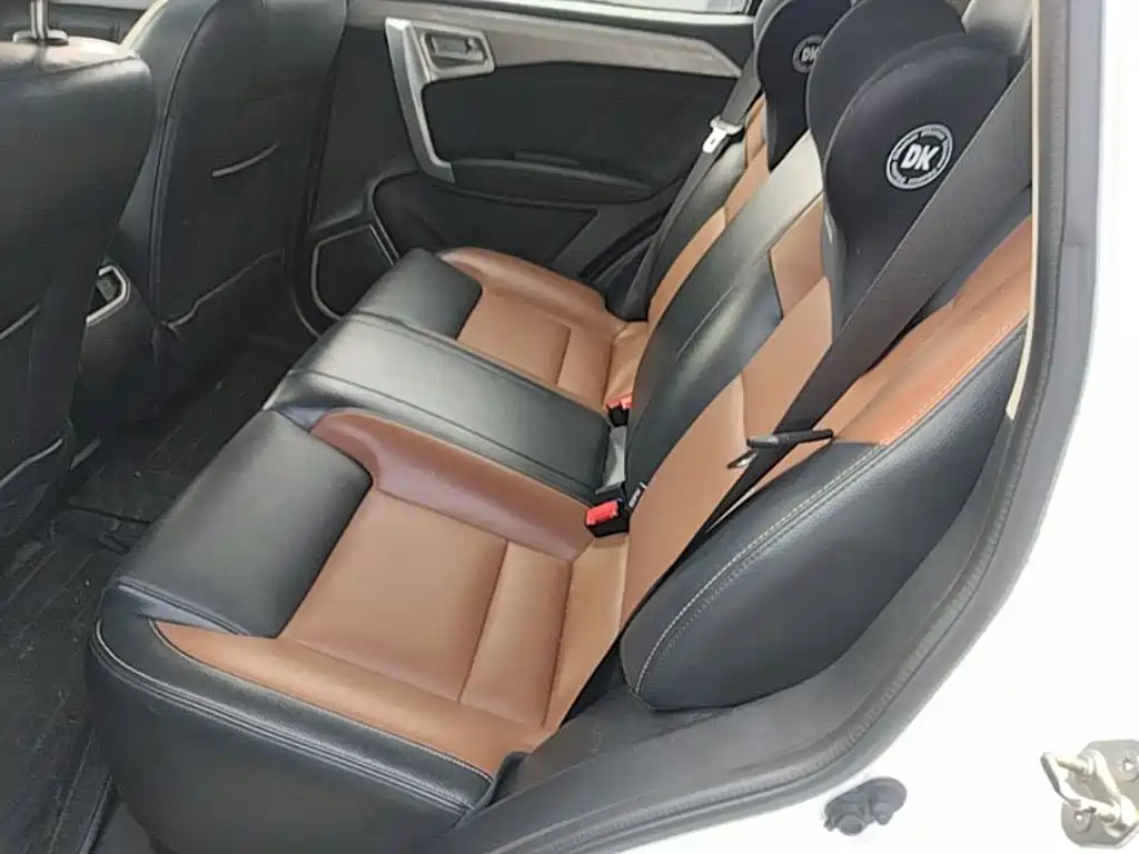 Geely Vision X6 2017 — фото 17