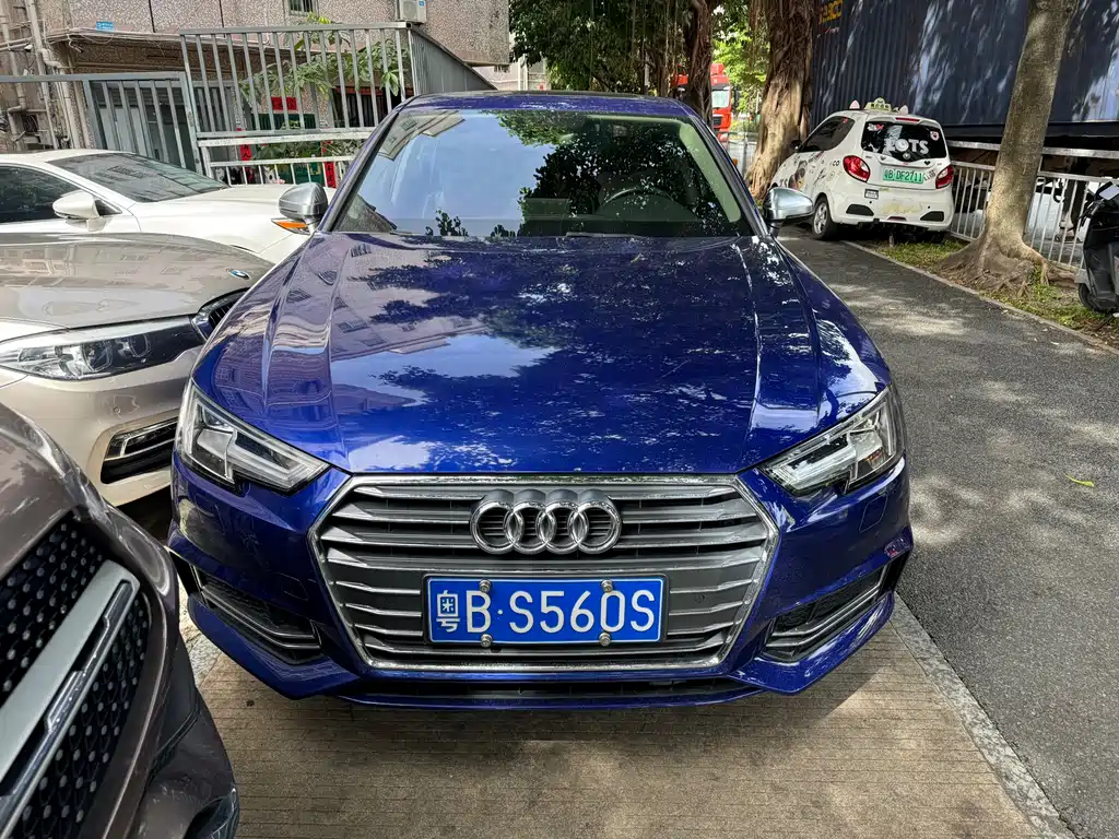 Audi A4L 2018