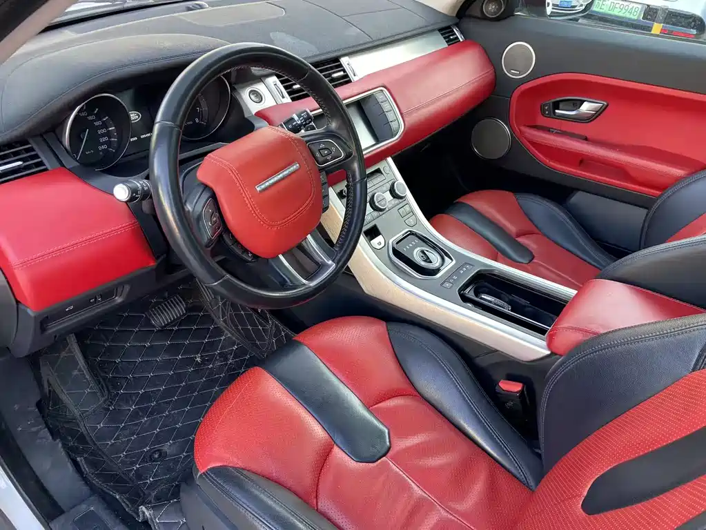 Land Rover Evoque 2015 — фото 11