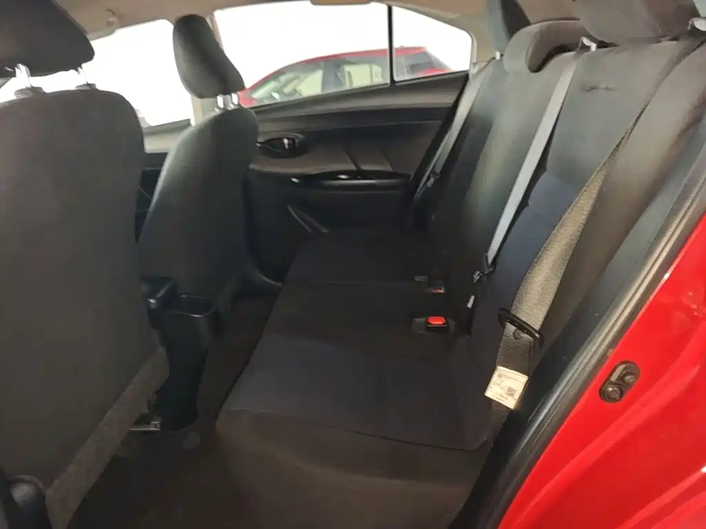 Toyota Yaris L 2019 — фото 17