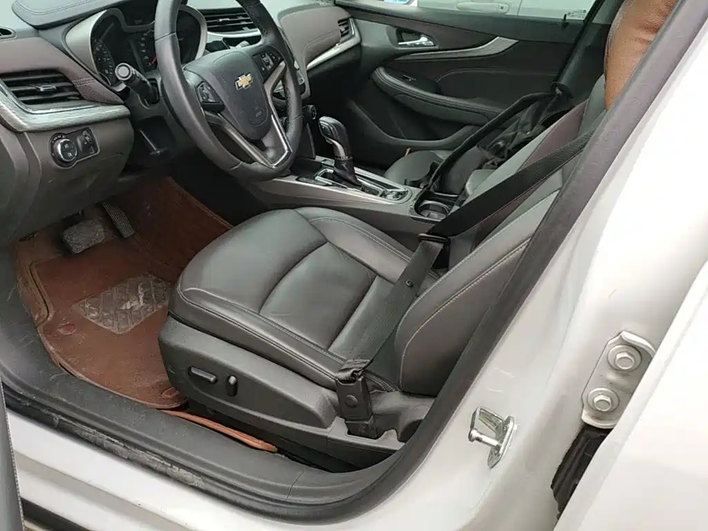 Chevrolet Malibu 2015 — фото 15
