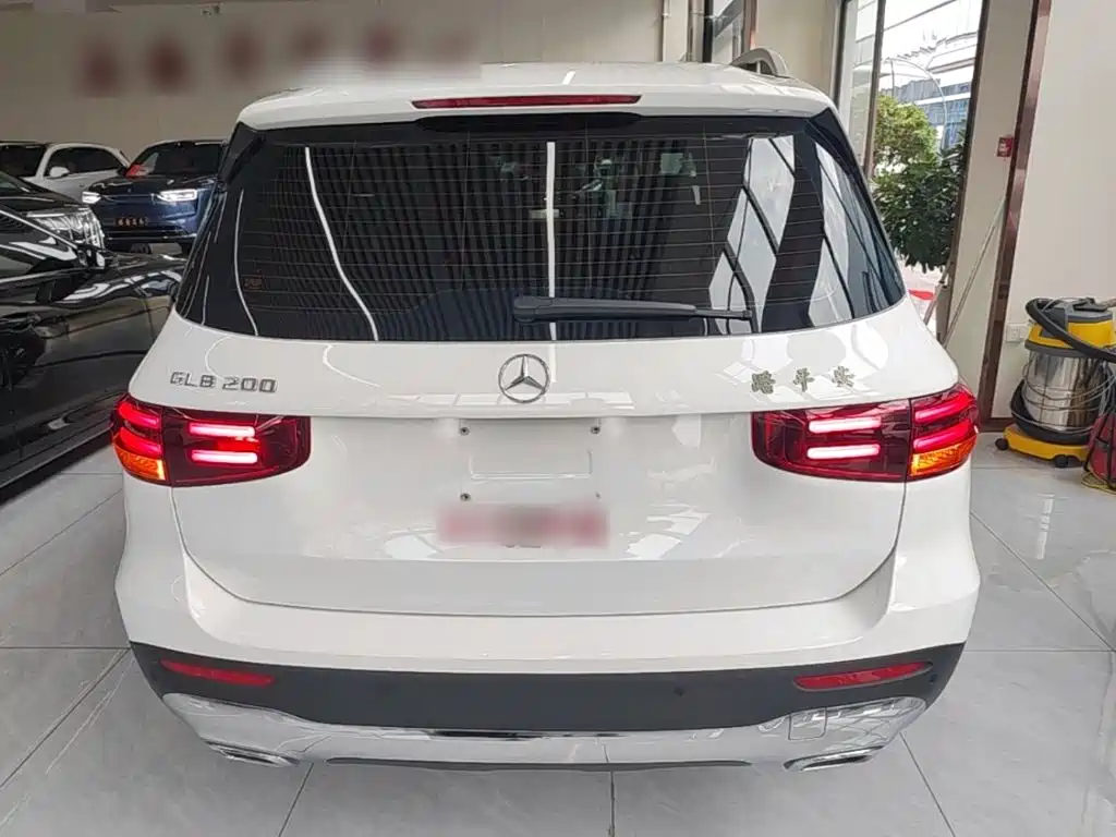 Mercedes-Benz GLB 2024