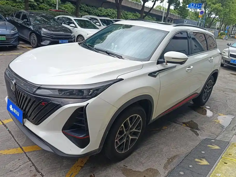 Changan CS75 PLUS 2022 — фото 1