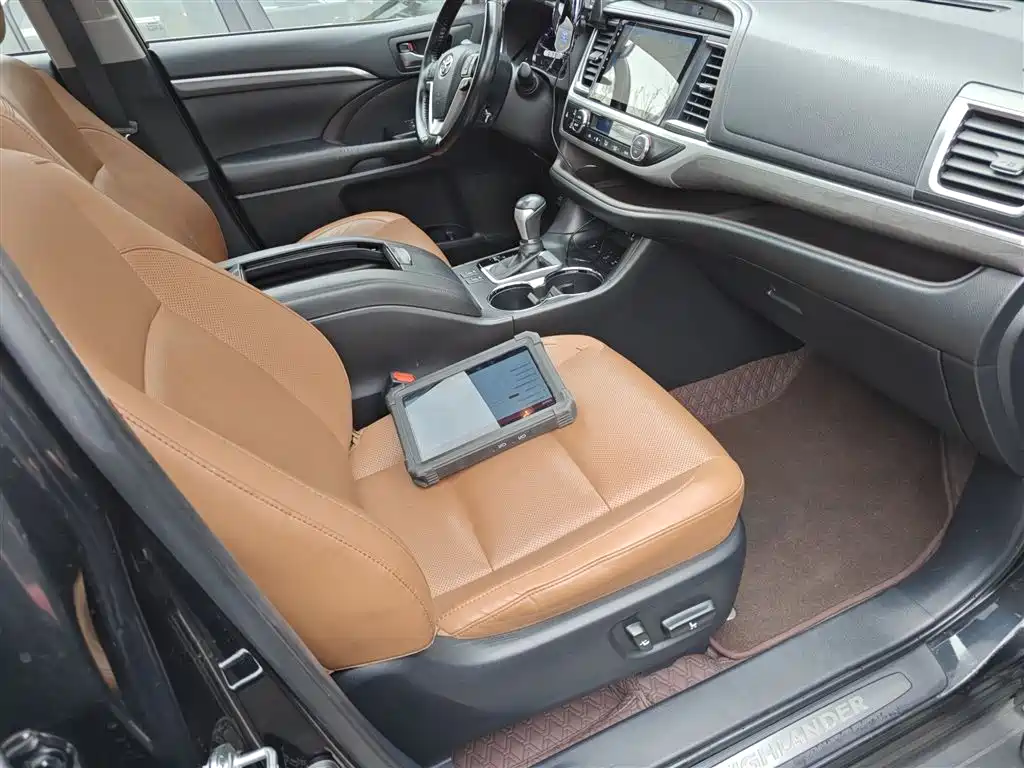 Toyota Highlander 2019 — фото 16