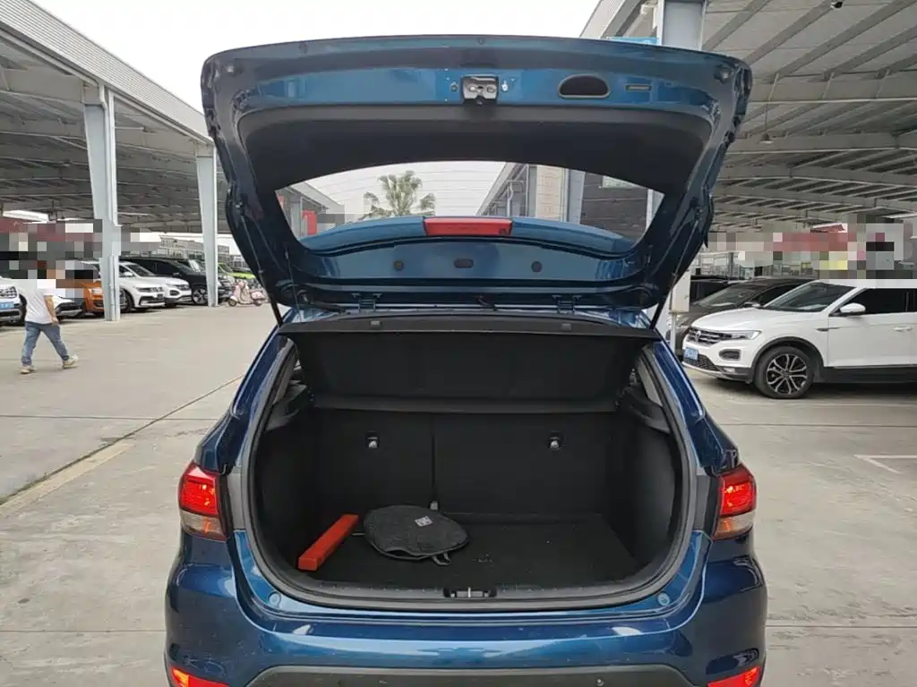 Kia KX Cross 2017 — фото 19