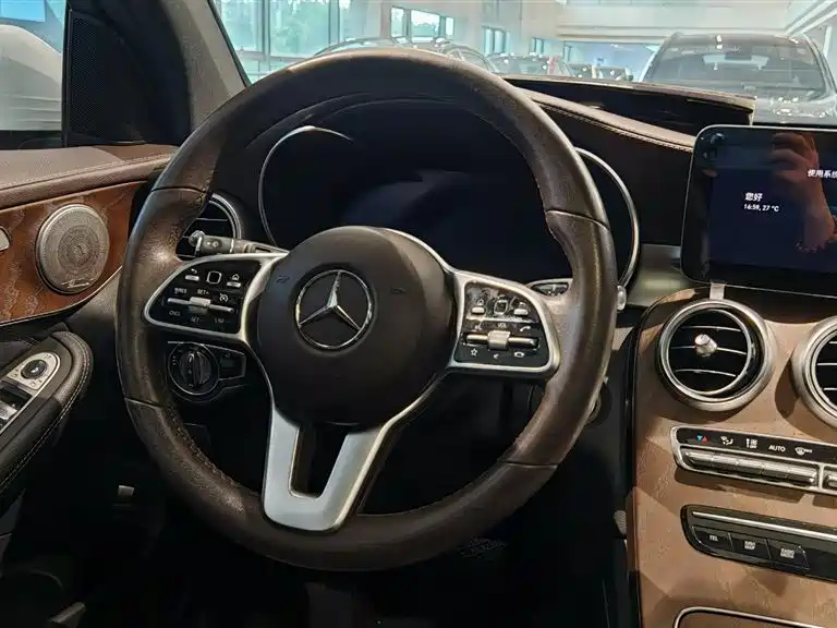 Mercedes-Benz GLC 2020 — фото 8