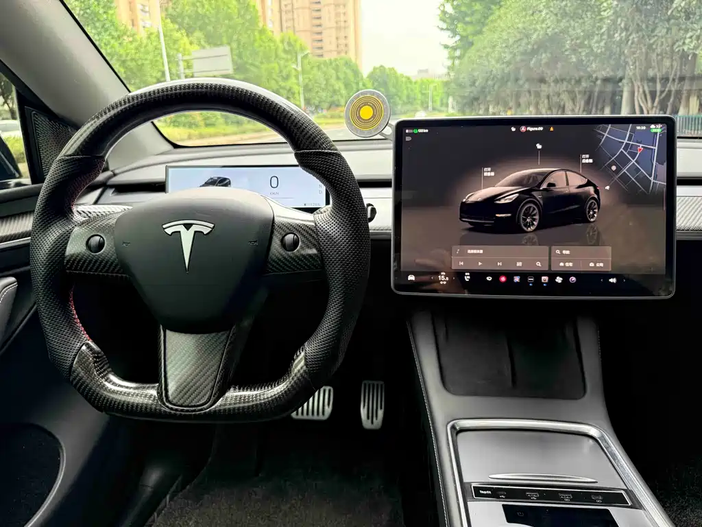 Tesla Model Y 2022 — фото 15