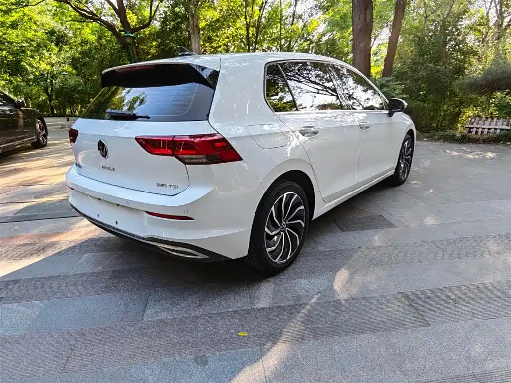 Volkswagen Golf 2022