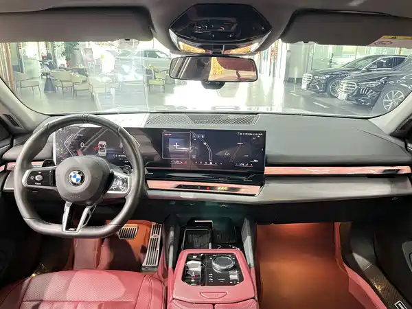 BMW 5 Series 2025