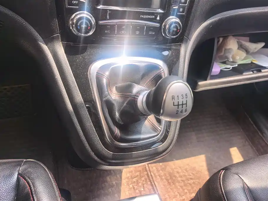 Haval H6 2014 — фото 16