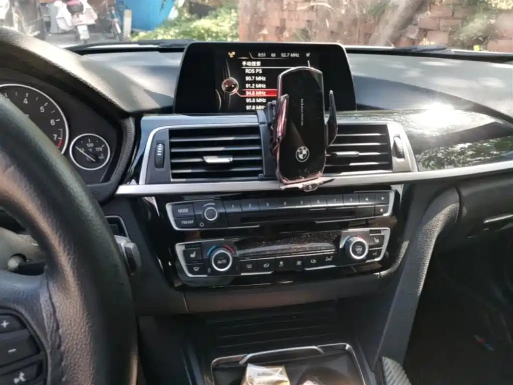 BMW 3 Series 2016 — фото 13