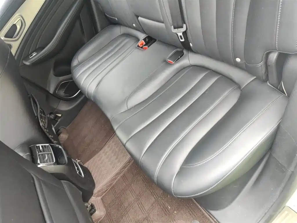 Roewe RX5 MAX 2020 — фото 17