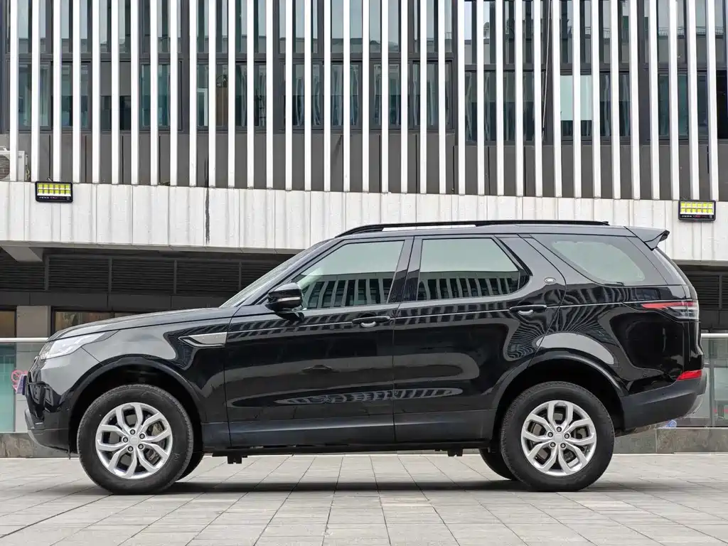 Land Rover Discovery 2019 — фото 4
