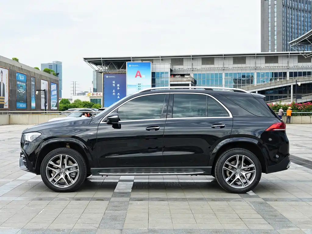 Mercedes-Benz GLE AMG 2023 — фото 3
