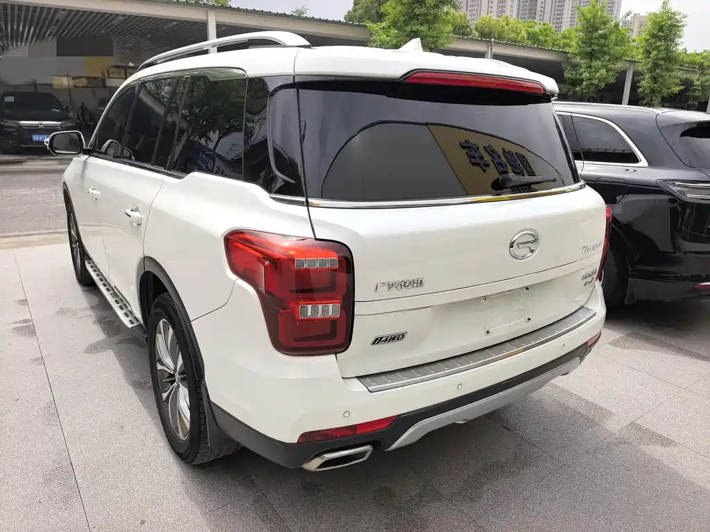 GAC Motor Trumpchi GS8 2018 — фото 16