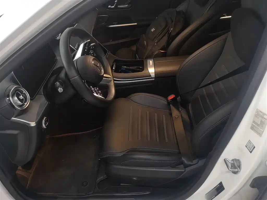 Mercedes-Benz C-Class 2023 — фото 15