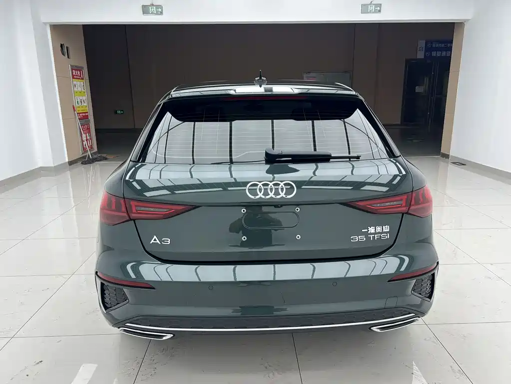 Audi A3 2023 — фото 5