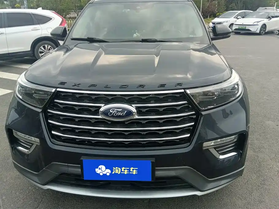 Ford Explorer 2022 — фото 2