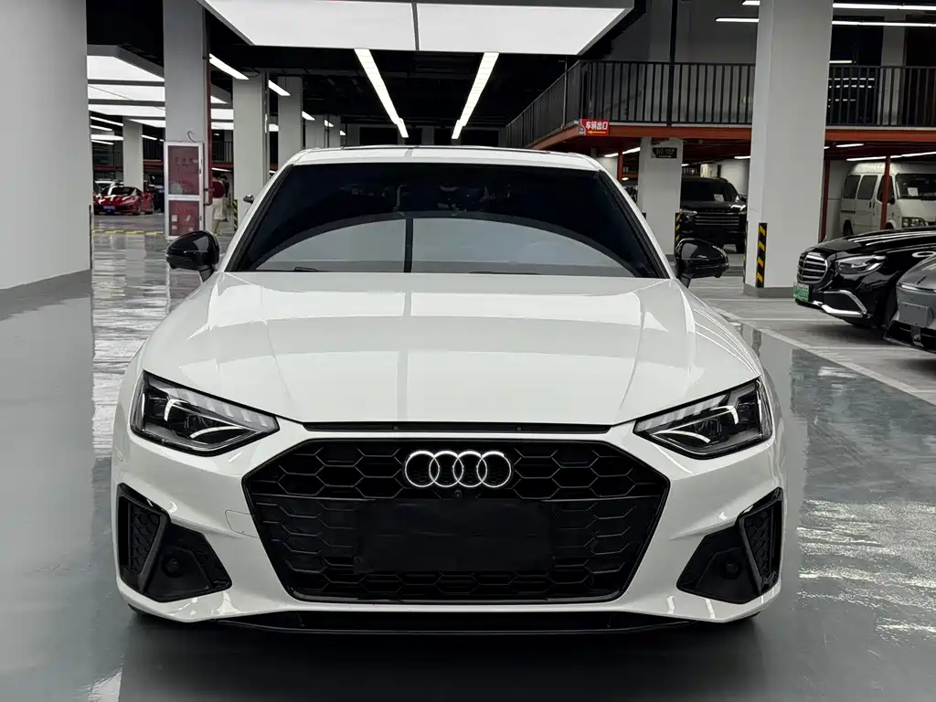 Audi A4L 2023