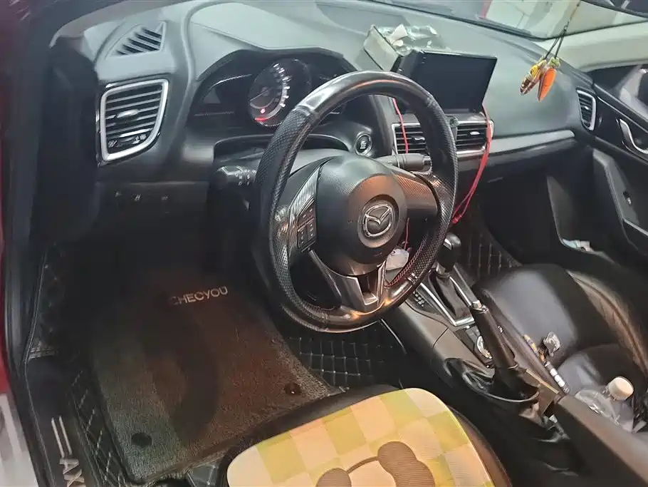 Mazda 3 Axela 2016 — фото 12
