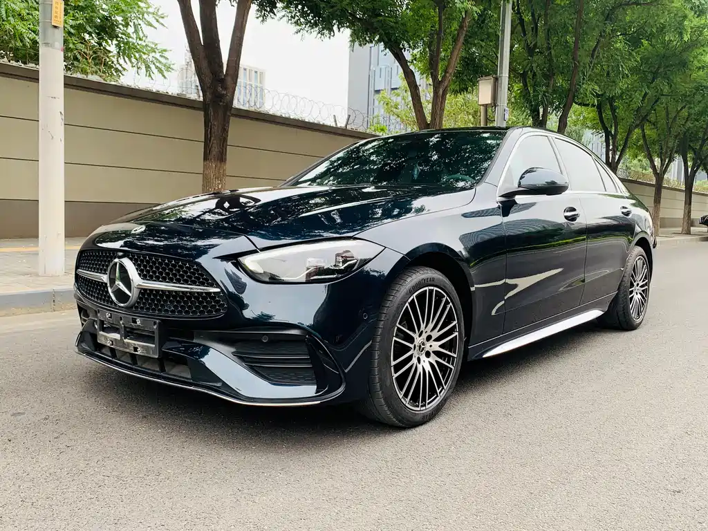 Mercedes-Benz C-Class 2023 — фото 3