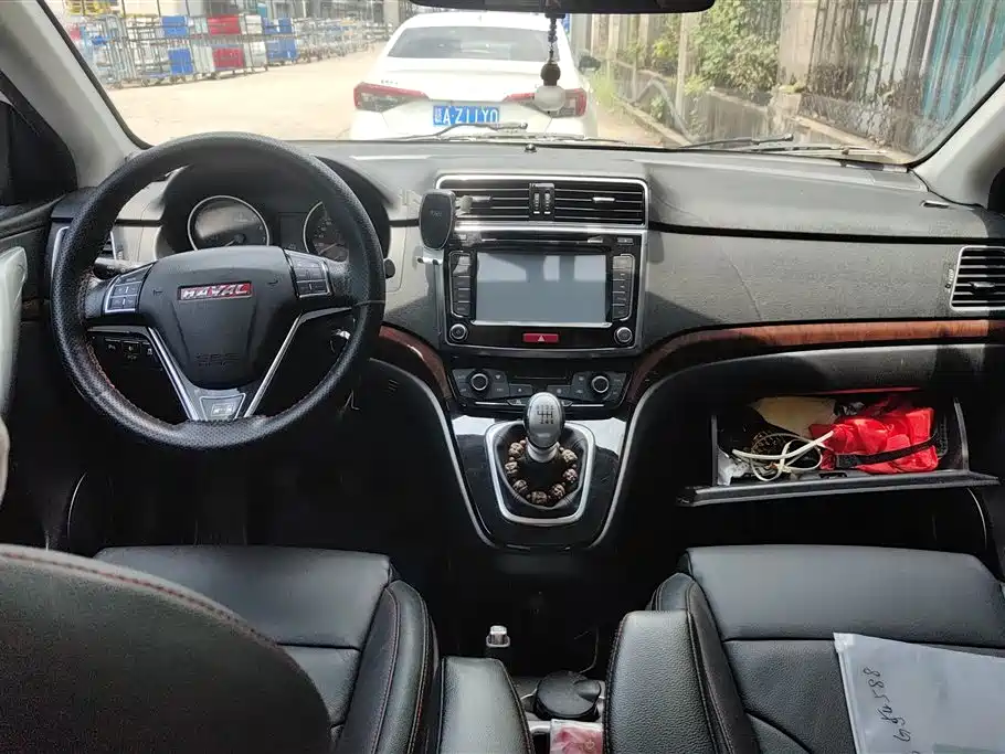 Haval H6 2015 — фото 12