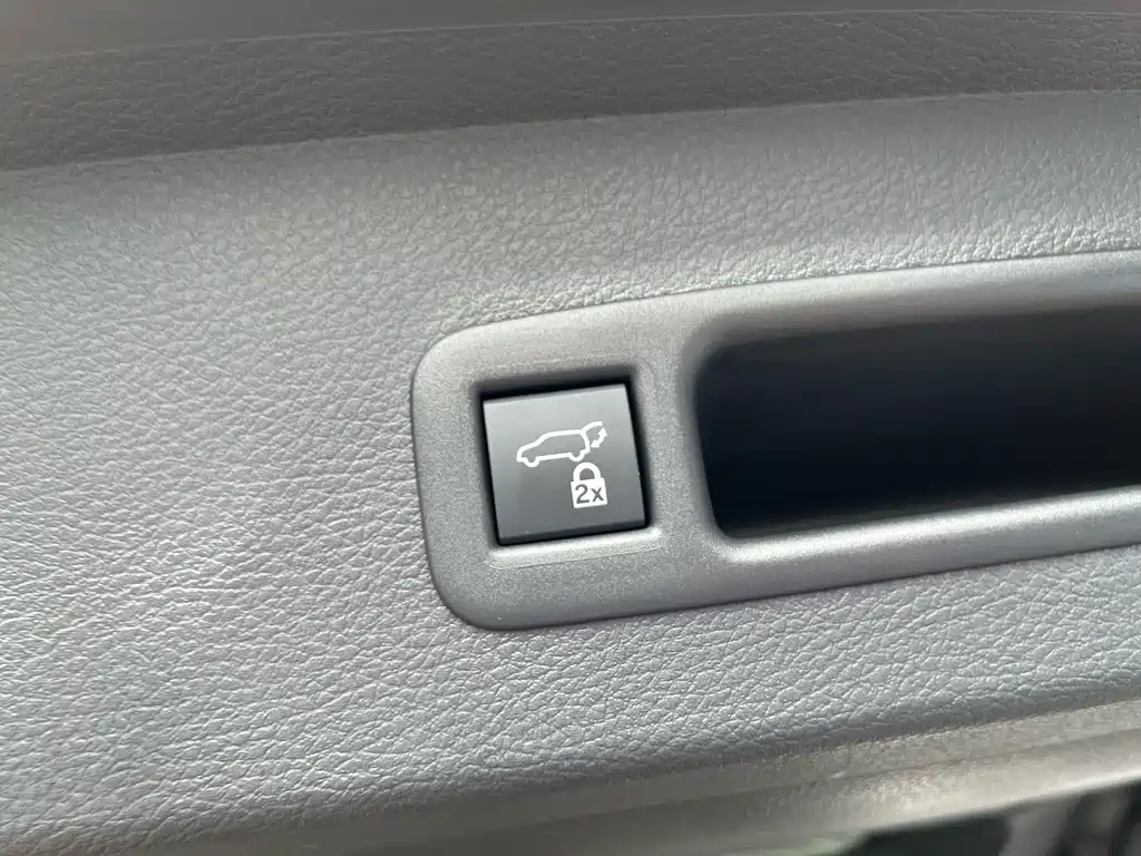 Toyota Sienna 2025 — фото 19