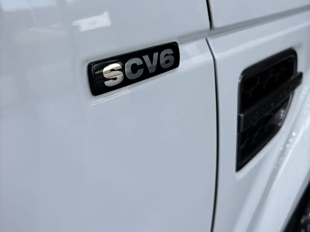 Land Rover Discovery 2017 — фото 8