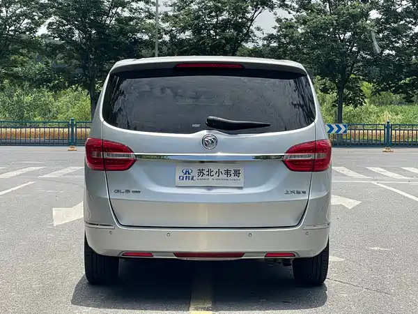 Buick GL8 2017