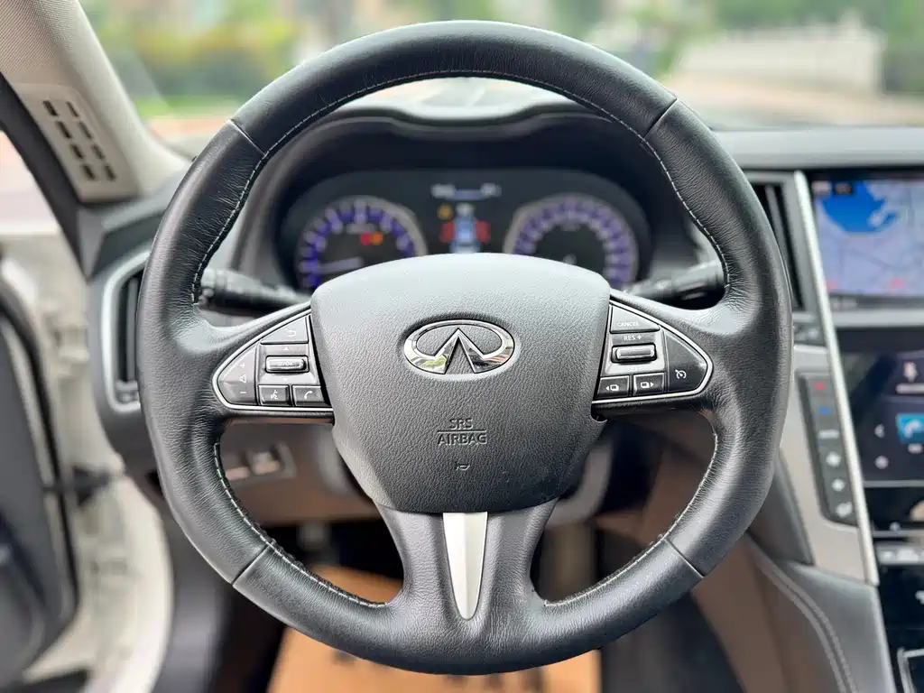 Infiniti Q50L 2017 — фото 13