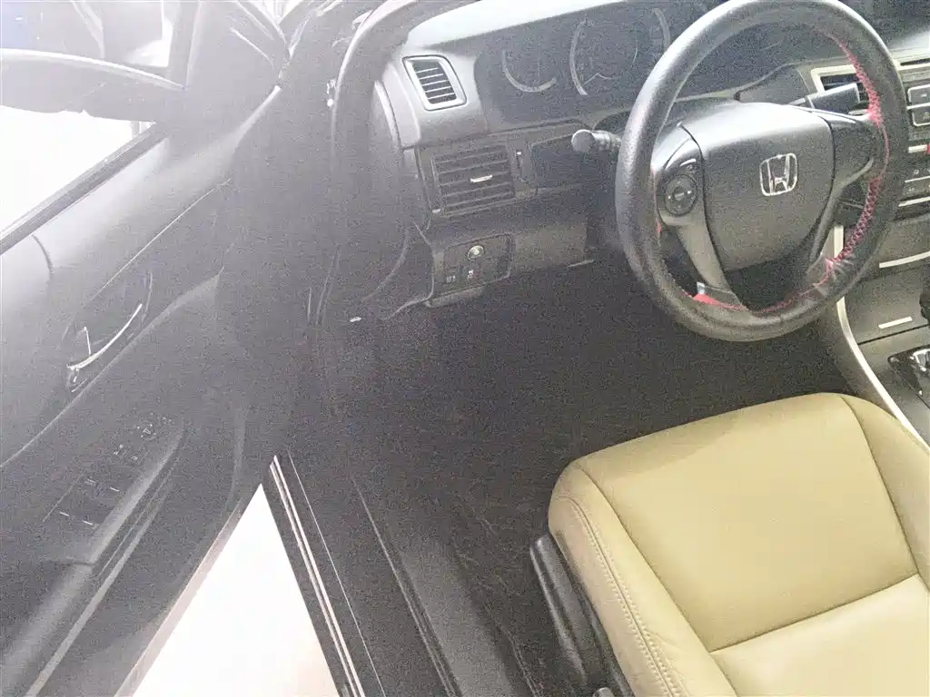 Honda Accord 2017 — фото 11