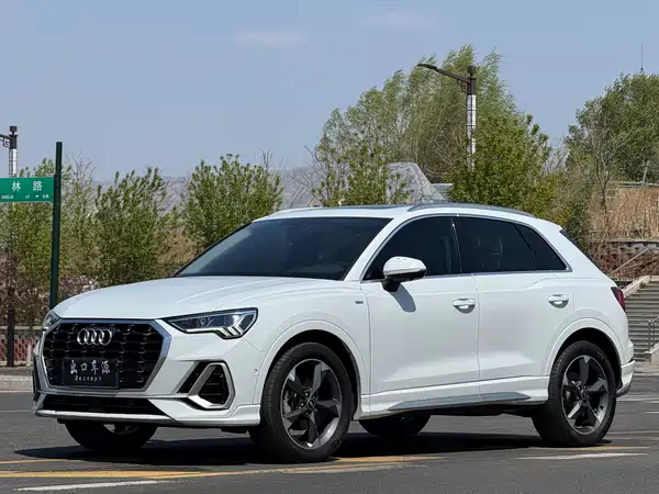 Audi Q3 2021