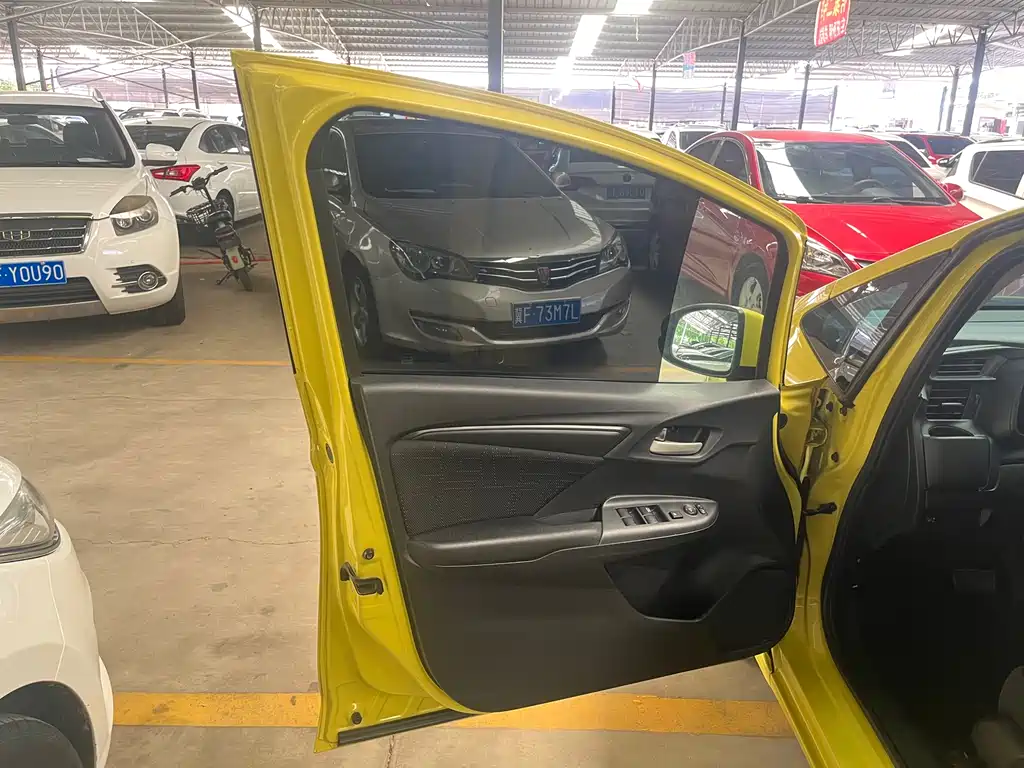 Honda Fit 2017 — фото 8