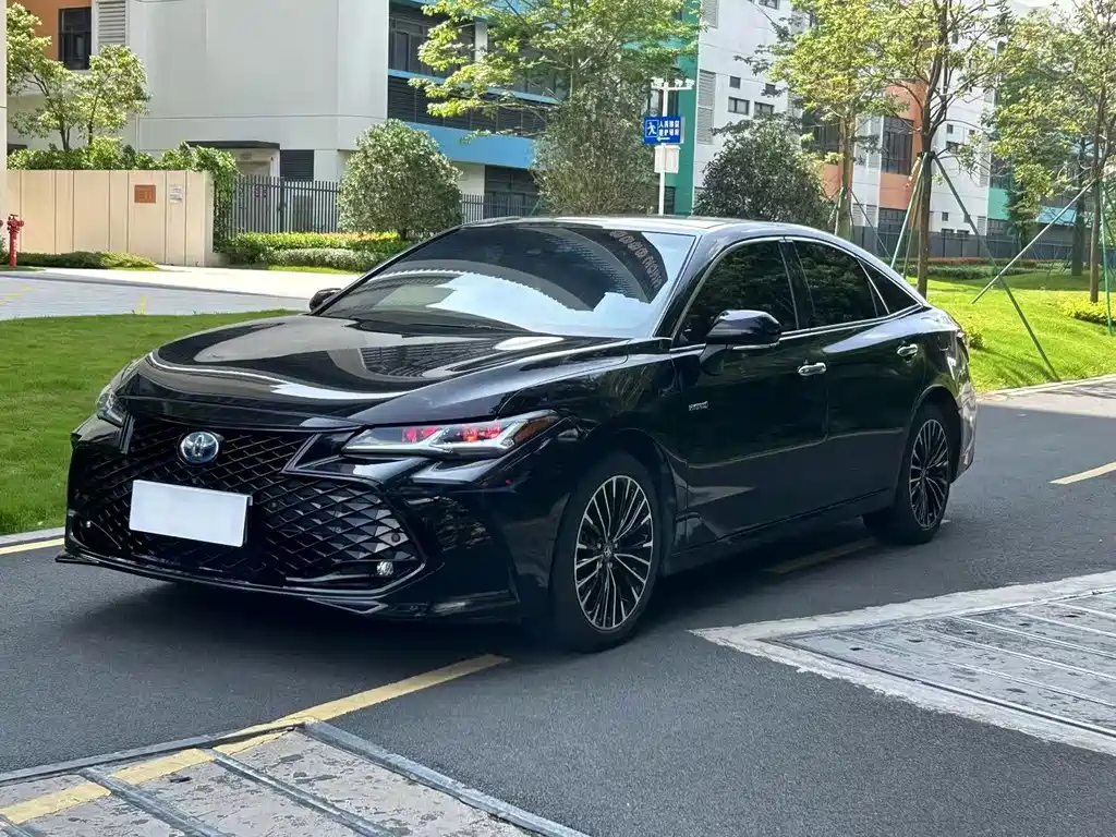 Toyota Avalon 2019 — фото 2