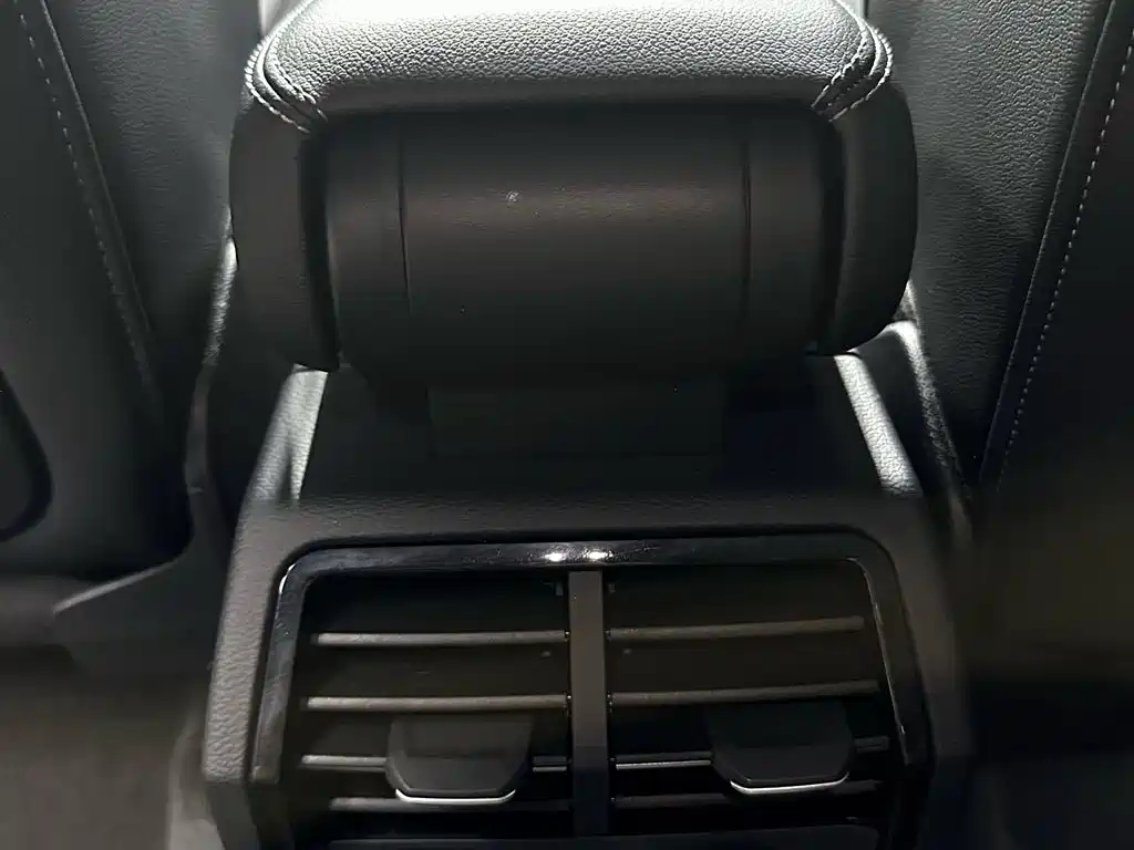 Audi Q3 2022 — фото 16