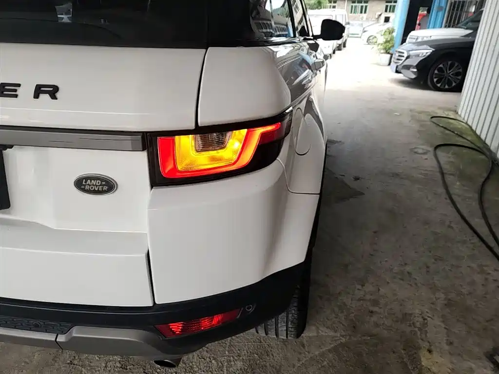 Land Rover Evoque 2017 — фото 8