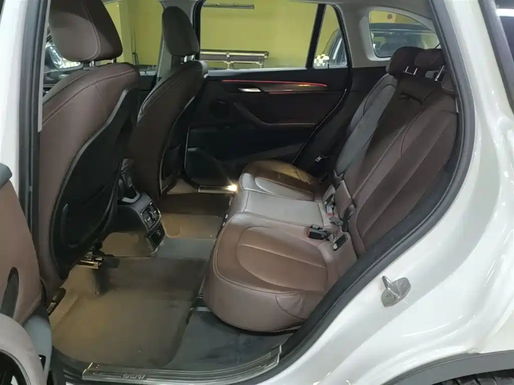 BMW X1 2017 — фото 17