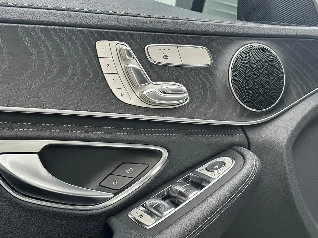 Mercedes-Benz C-Class 2020 — фото 7