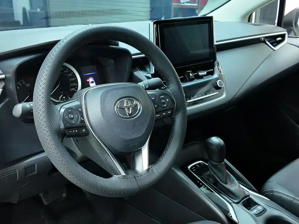 Toyota Corolla 2022 — фото 7